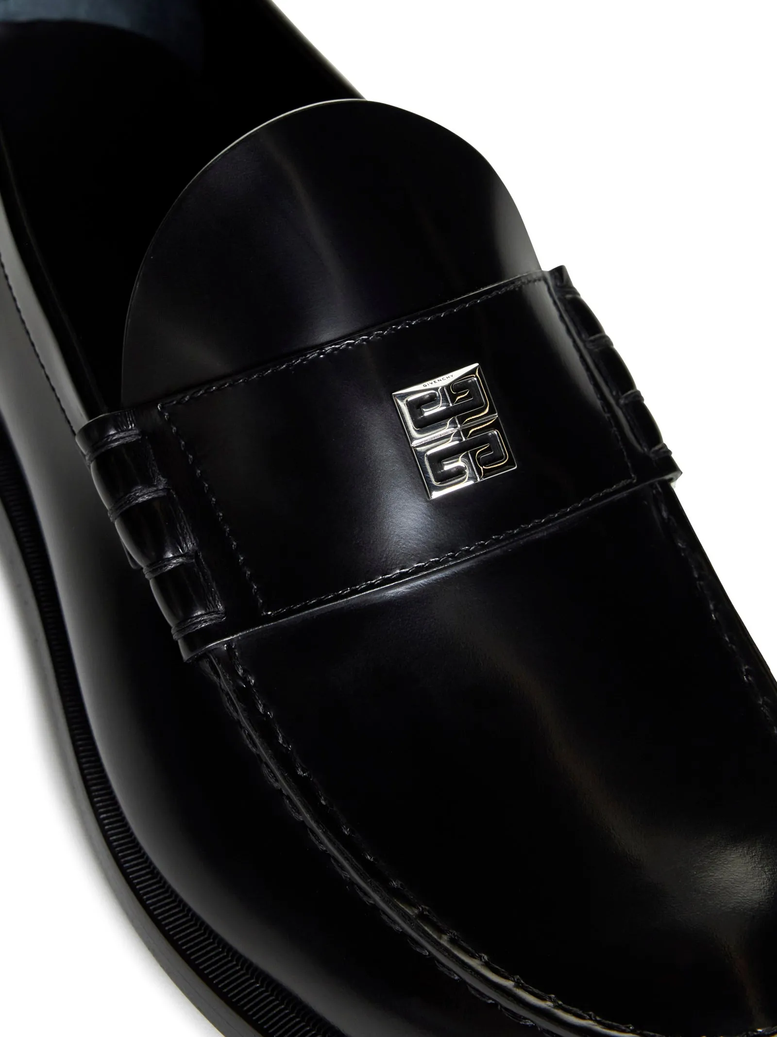 4G plaque leather loafers