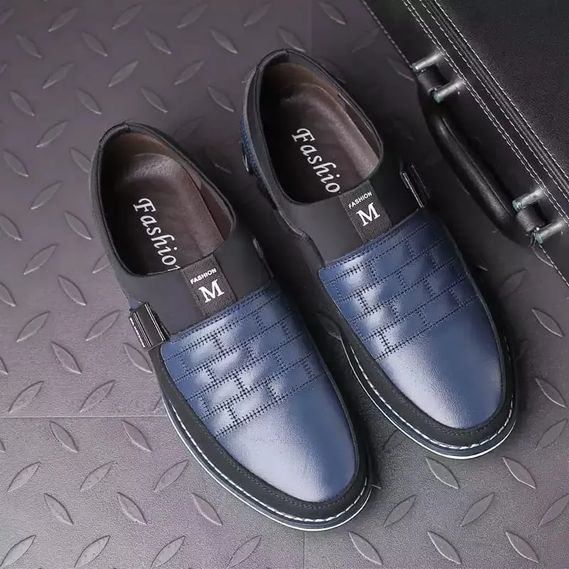 A New Genuine  Men Casual Shoes