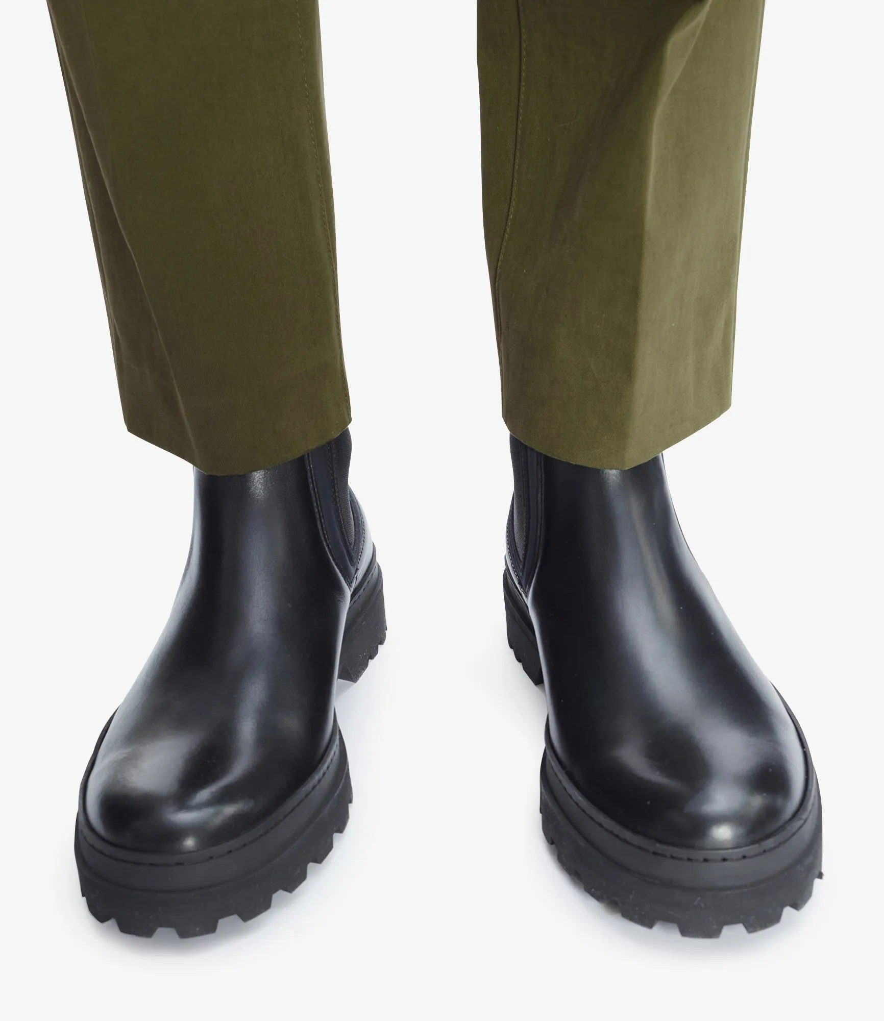 Adrien Chelsea boots