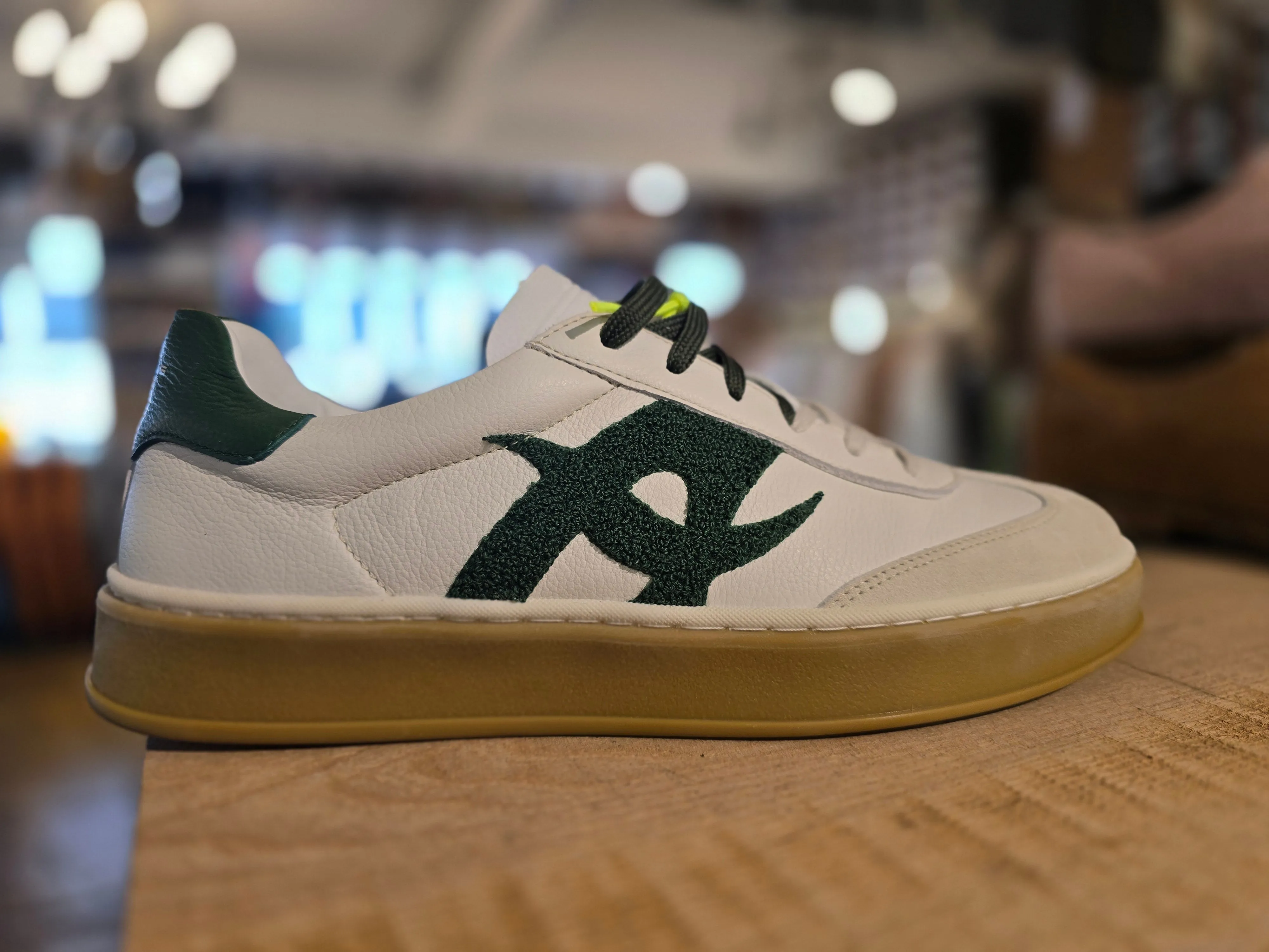 Ambitious Hans Green A