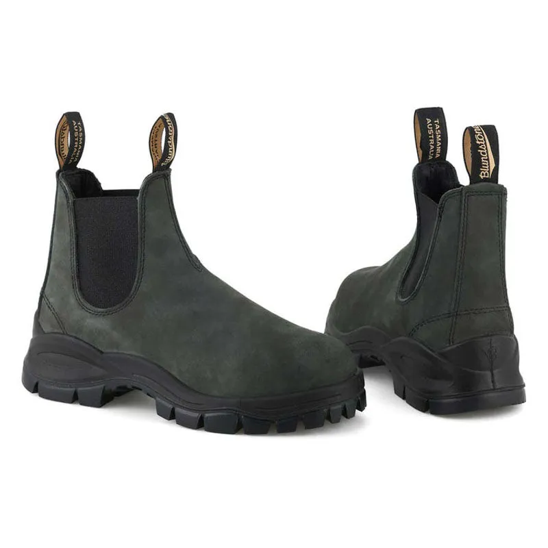 BLUNDSTONE 2238 Leather Boots in Rustic Black
