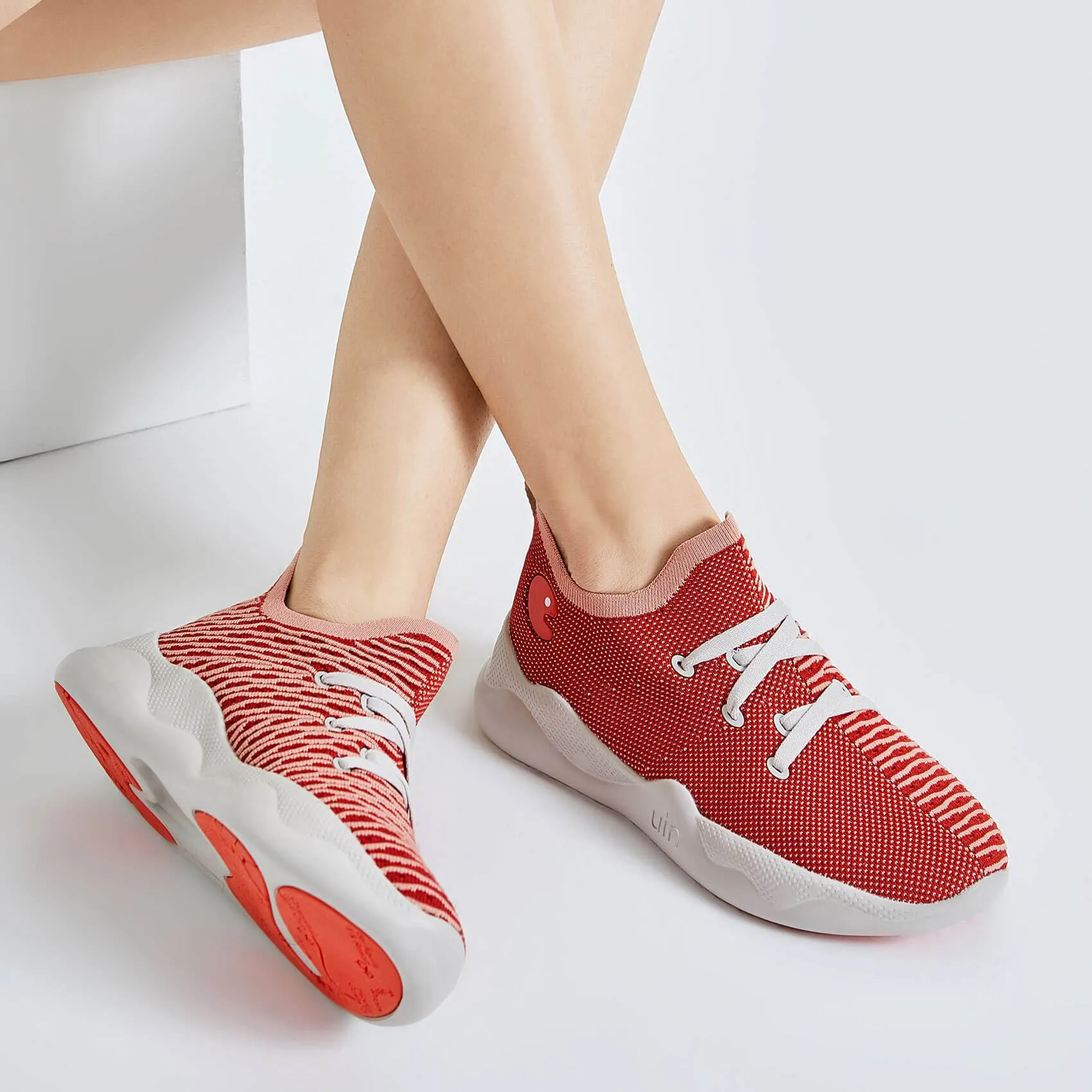 Crimson Mijas I Women