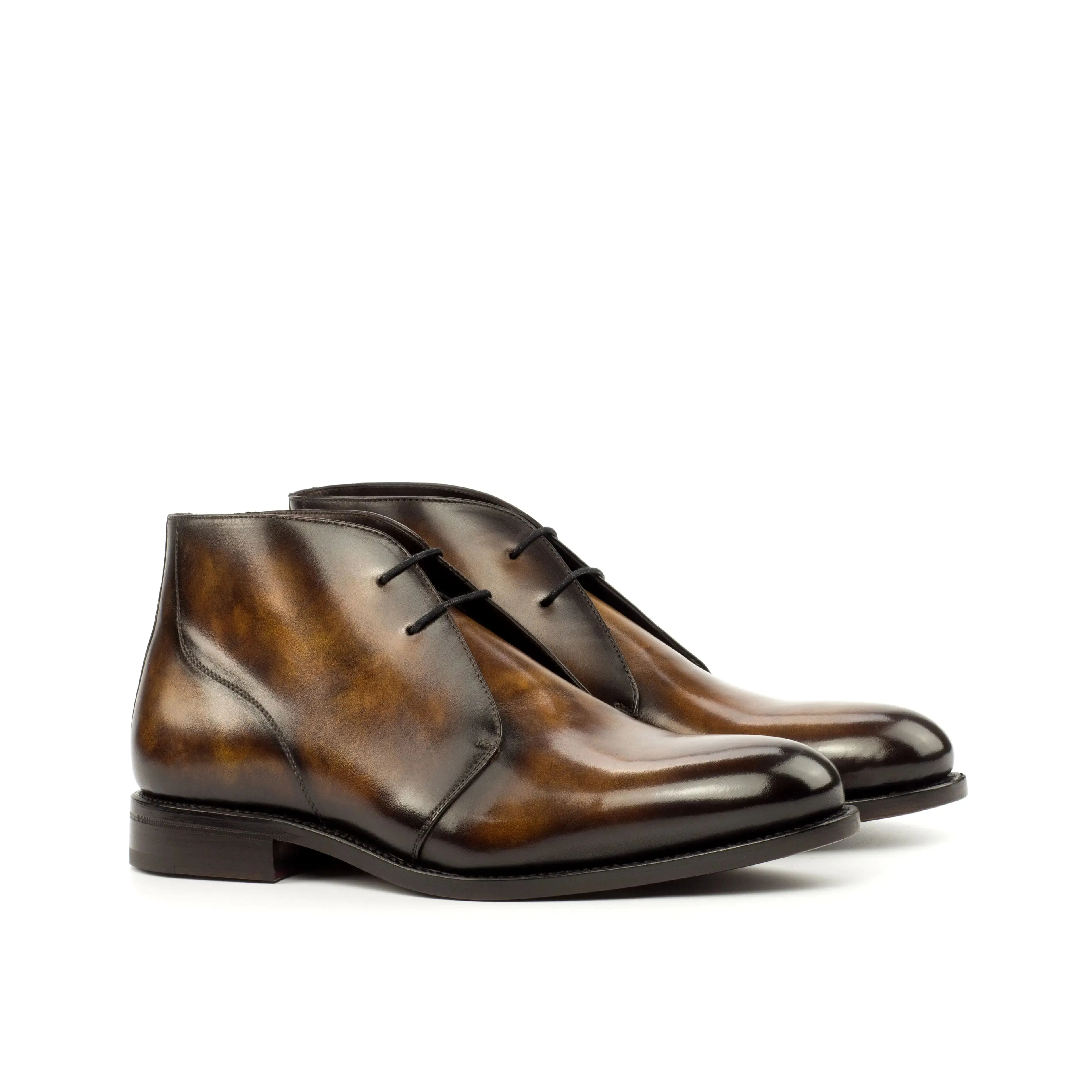 DapperFam Vivace in Tobacco Men's Hand-Painted Patina Chukka