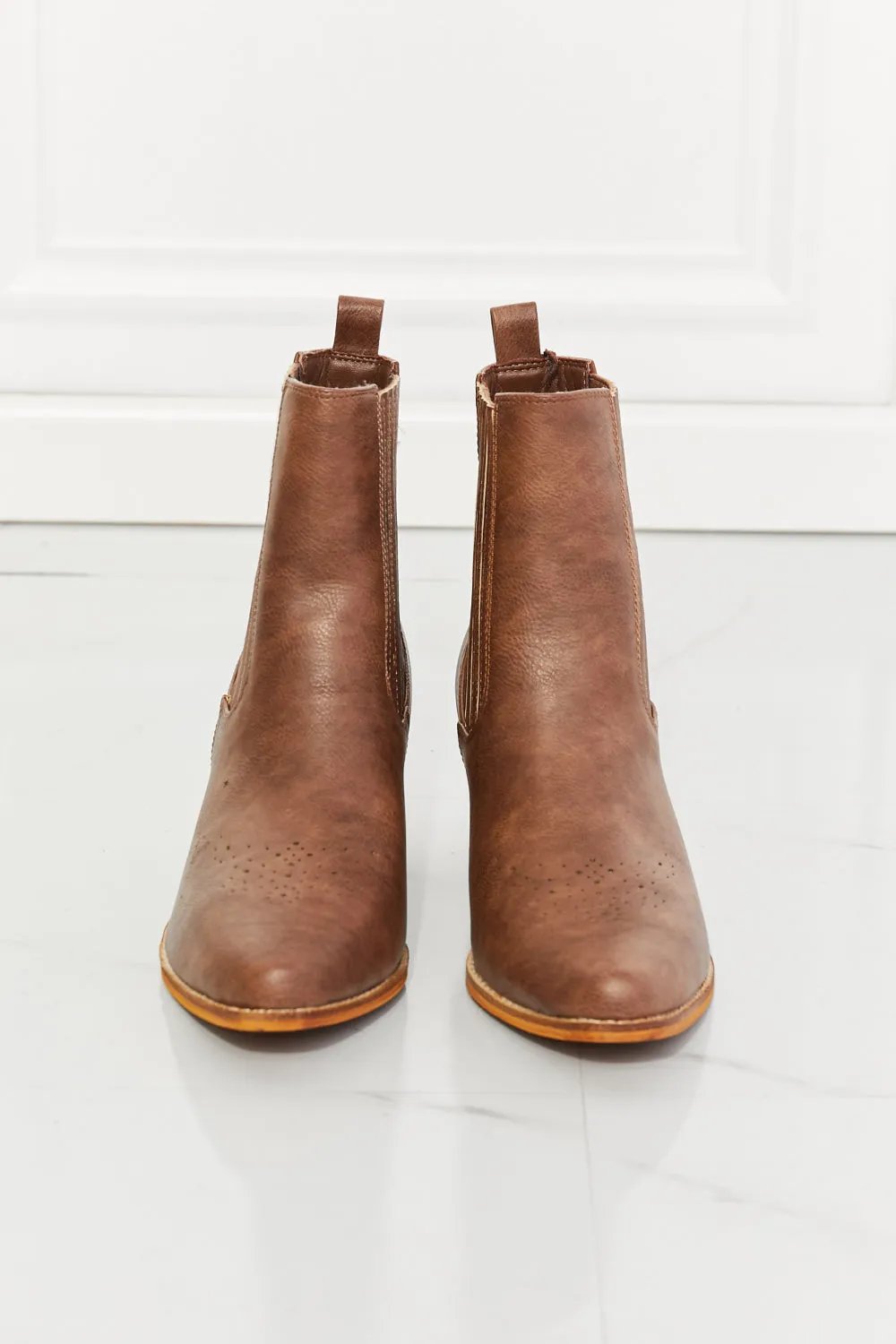 Love the Journey Stacked Heel Chelsea Boot in Chestnut ONLINE EXCLUSIVE