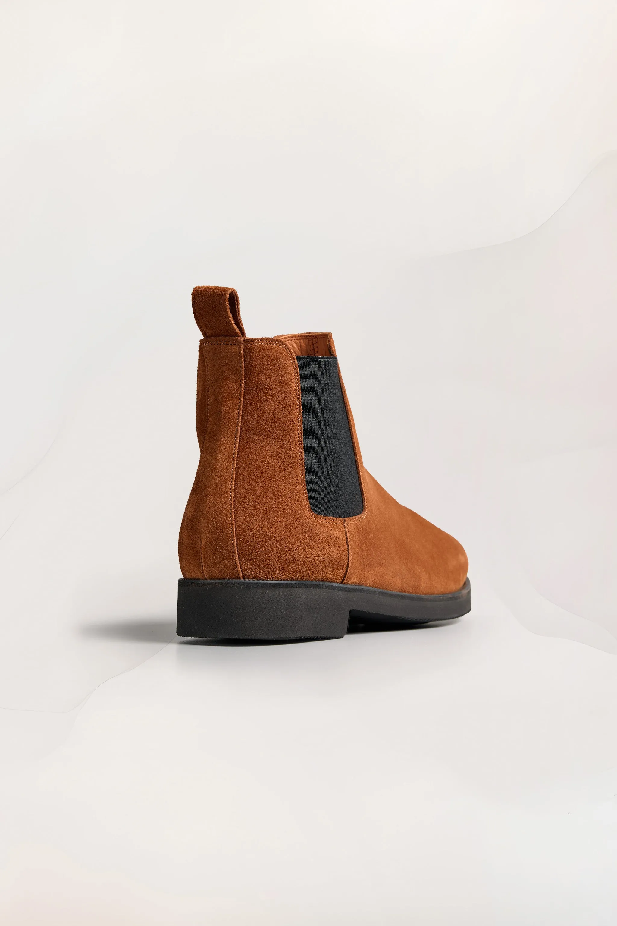 Mens Chelsea Boots in Sienna Suede