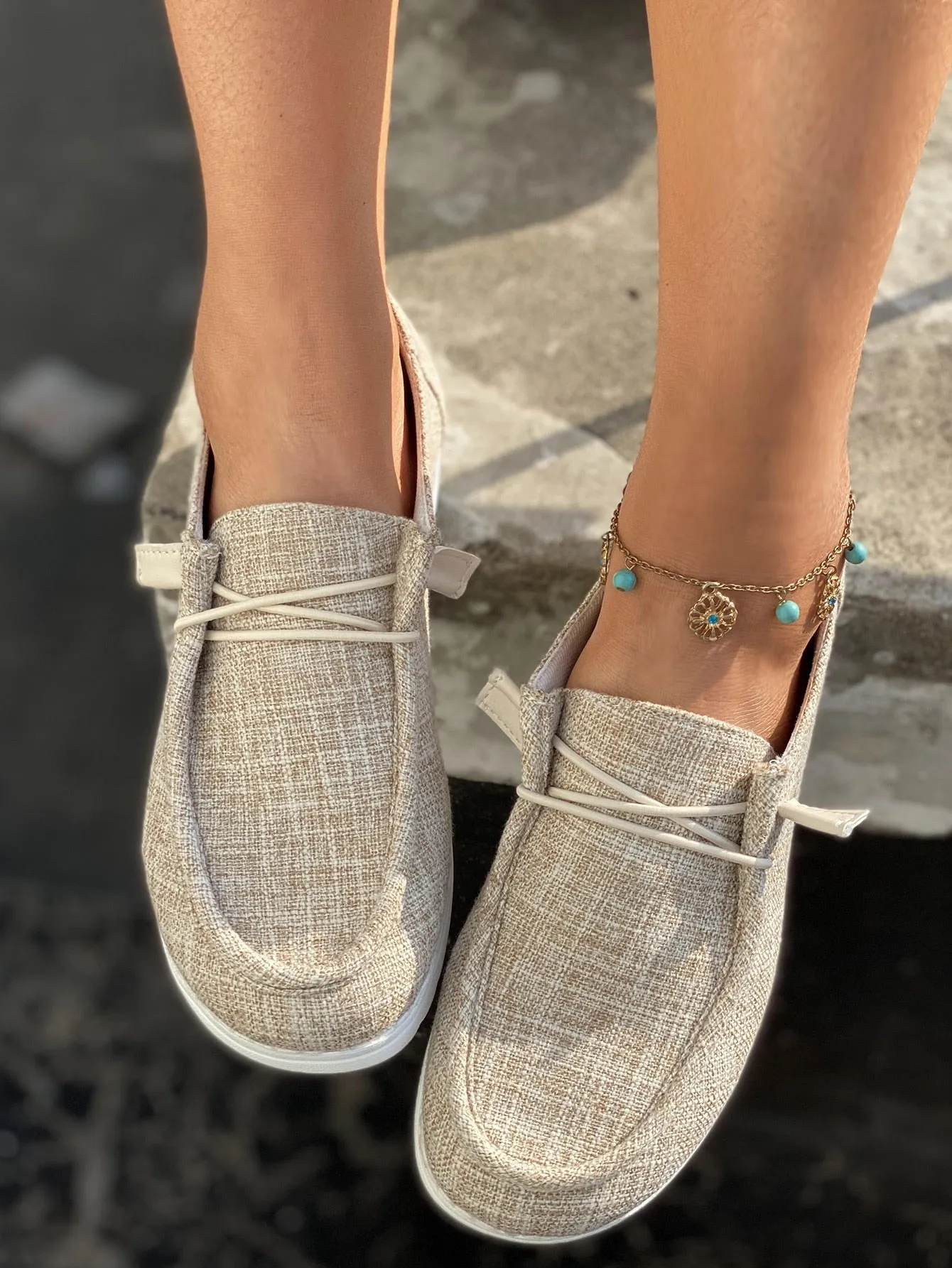 Minimalist Lace-up Front Sneakers - Apricot