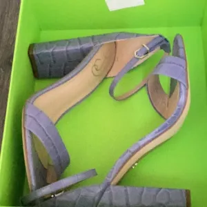 NIB Sam Edelman Size 10.5M Shoes Violet