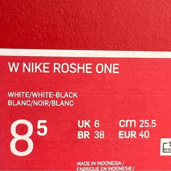 NWT Nike Roshe One Women’s Shoes