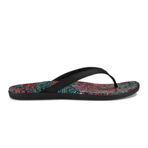 OluKai Women's Ho'opio Hau Beach Sandals