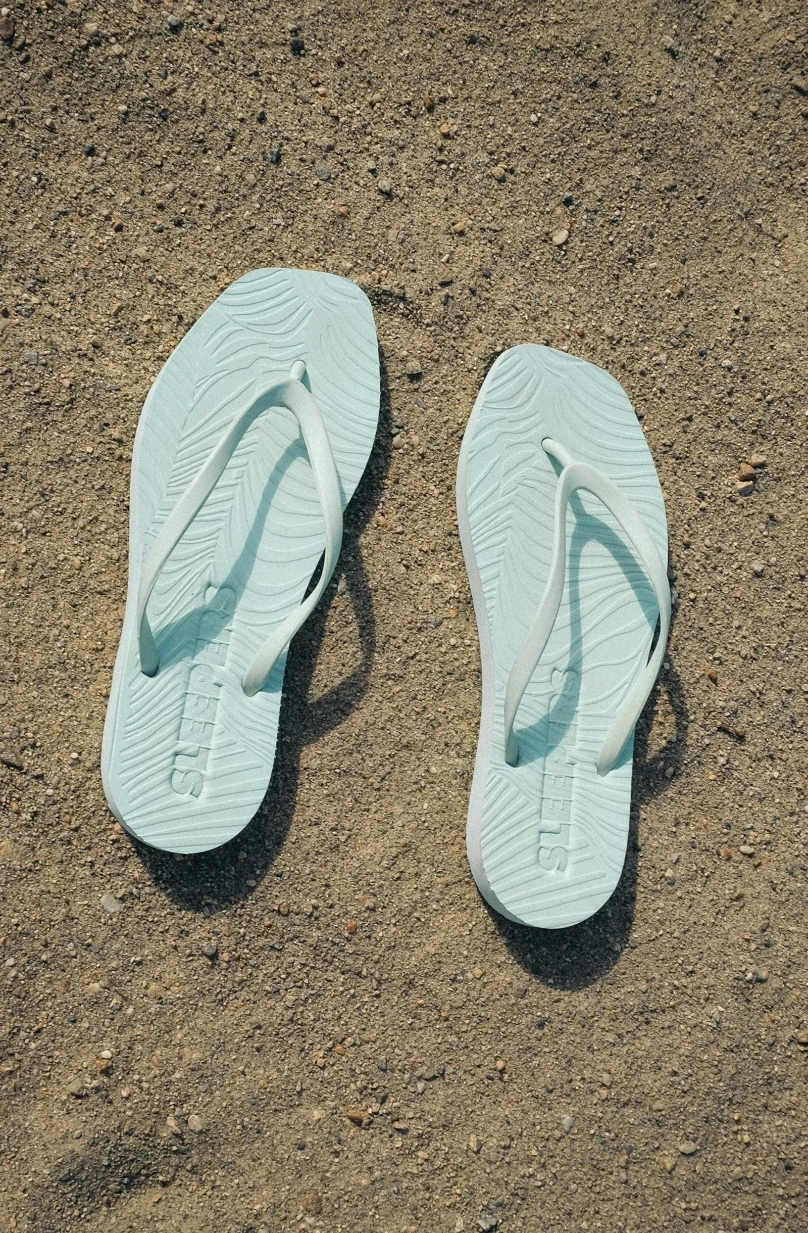 SLEEPERS Women Tapered Mint Flip Flops