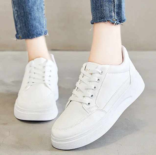 Sporty Water-Resistant Minimalist Skate Shoes for Women