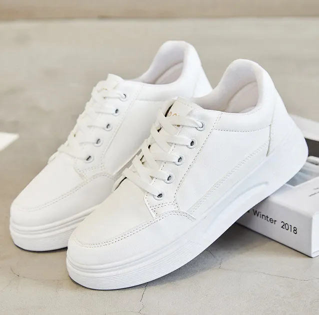 Sporty Water-Resistant Minimalist Skate Shoes for Women