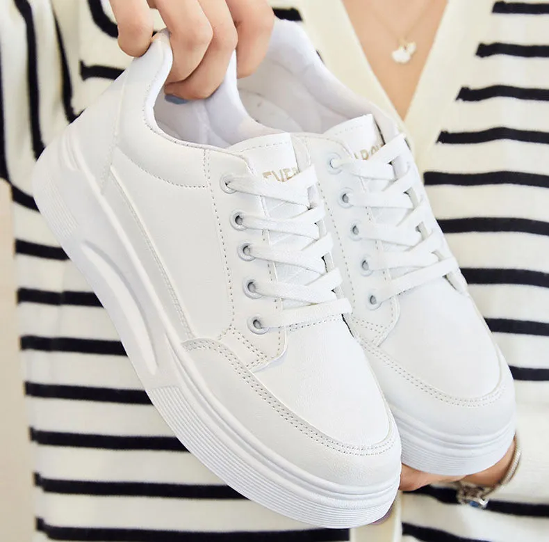Sporty Water-Resistant Minimalist Skate Shoes for Women