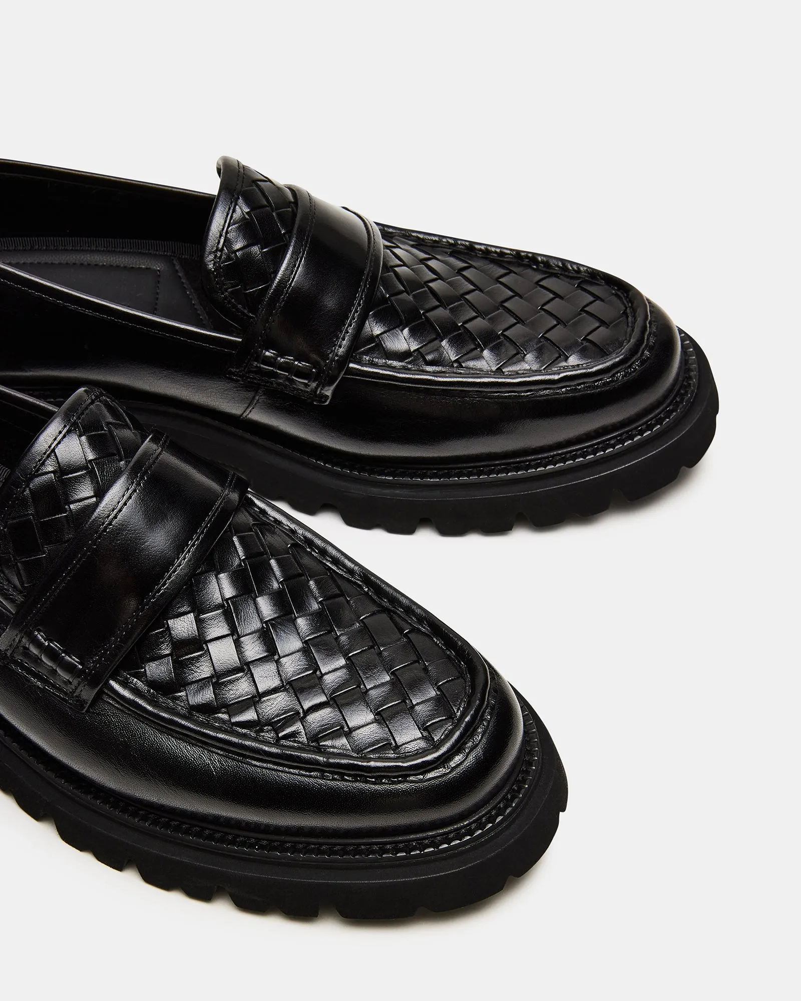 STRAND BLACK LEATHER