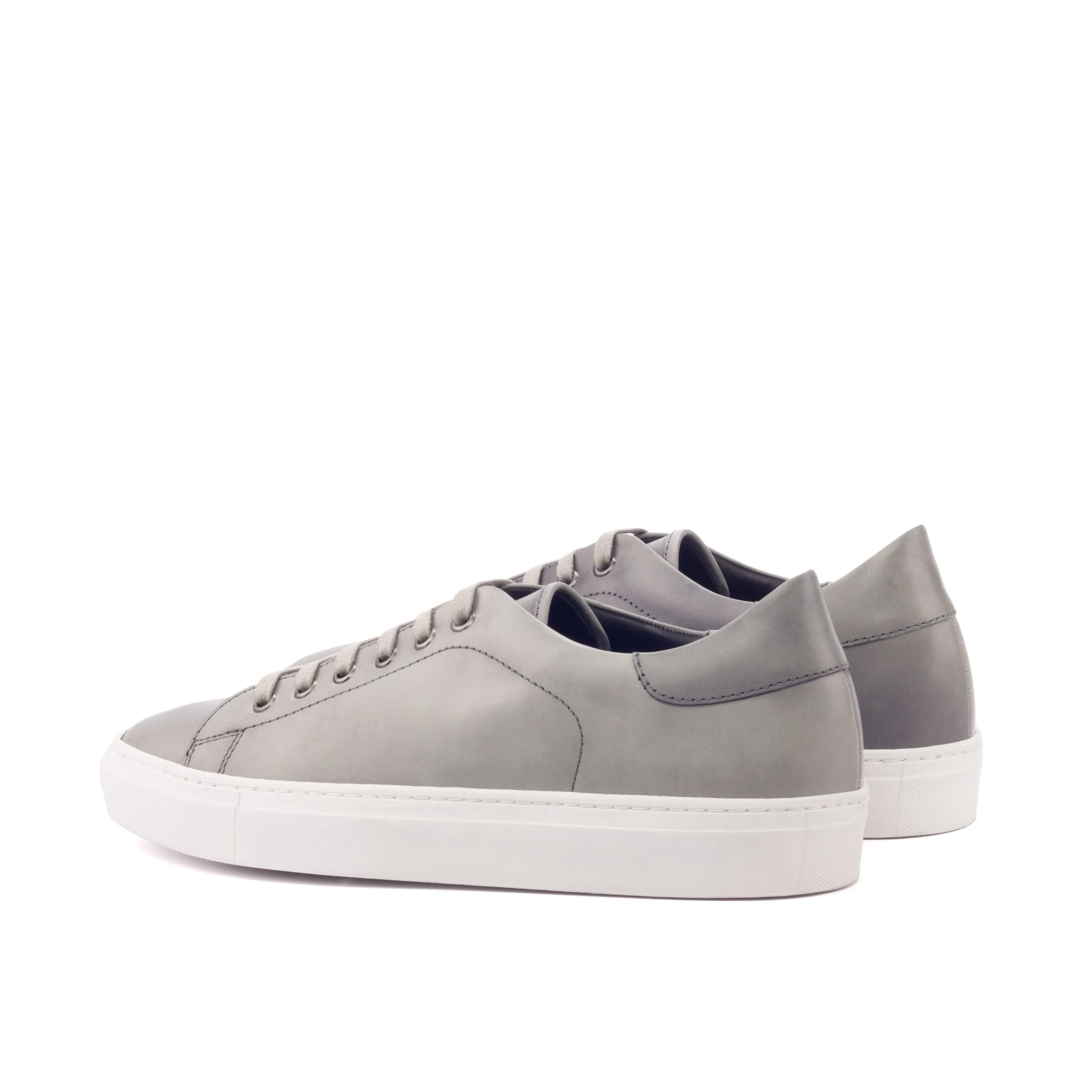 The Trainer • Grey