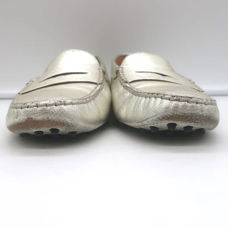 Tod's Gommino Penny Loafers Silver Metallic Leather Size 38.5 Flat Driving Shoes