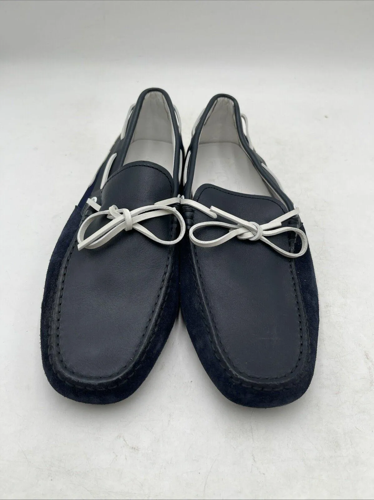 TOD’S Navy/White Leather Round Toe Slip On Driving Loafers, Mens Size 6.5 - Very Good