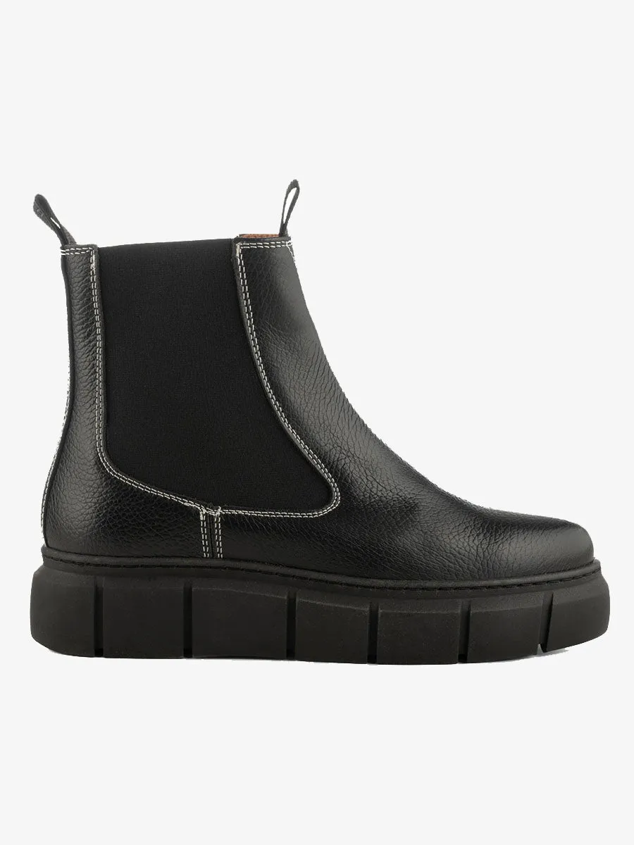 Tove Leather Chelsea Boots - Black