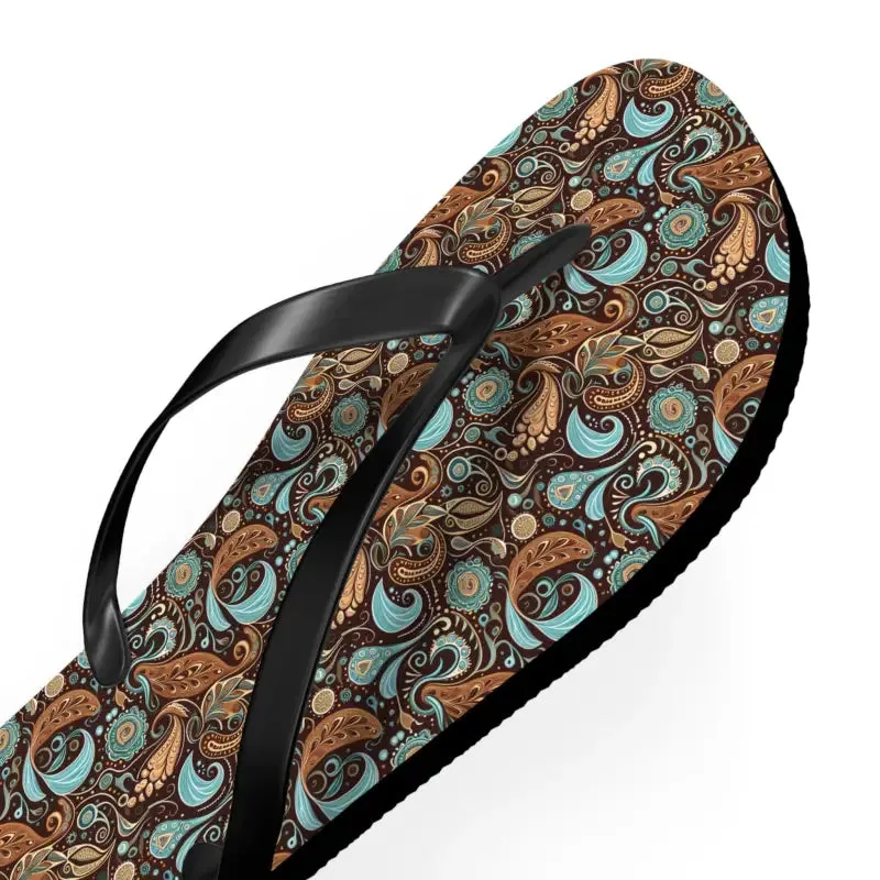 Trendy Paisley Unisex Flip Flops for Summer Vibes