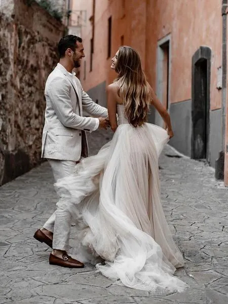 Tulle Bridal dresses Sweetheart Neckline Minimalist Wedding Dresses TN219