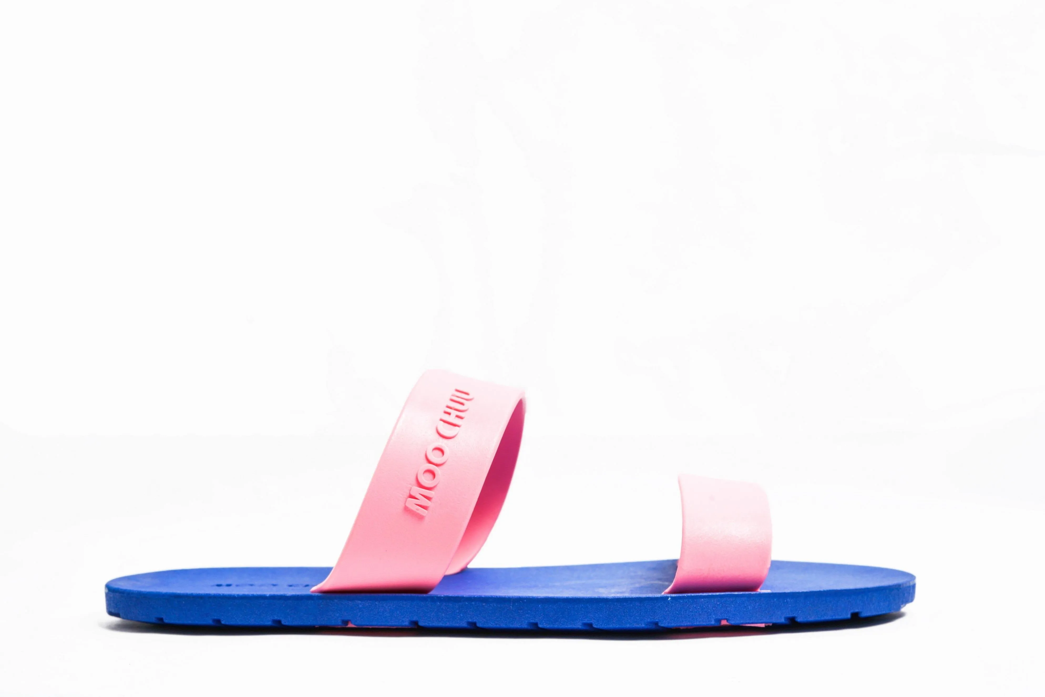 Twin Blue Sole Light Pink Strap