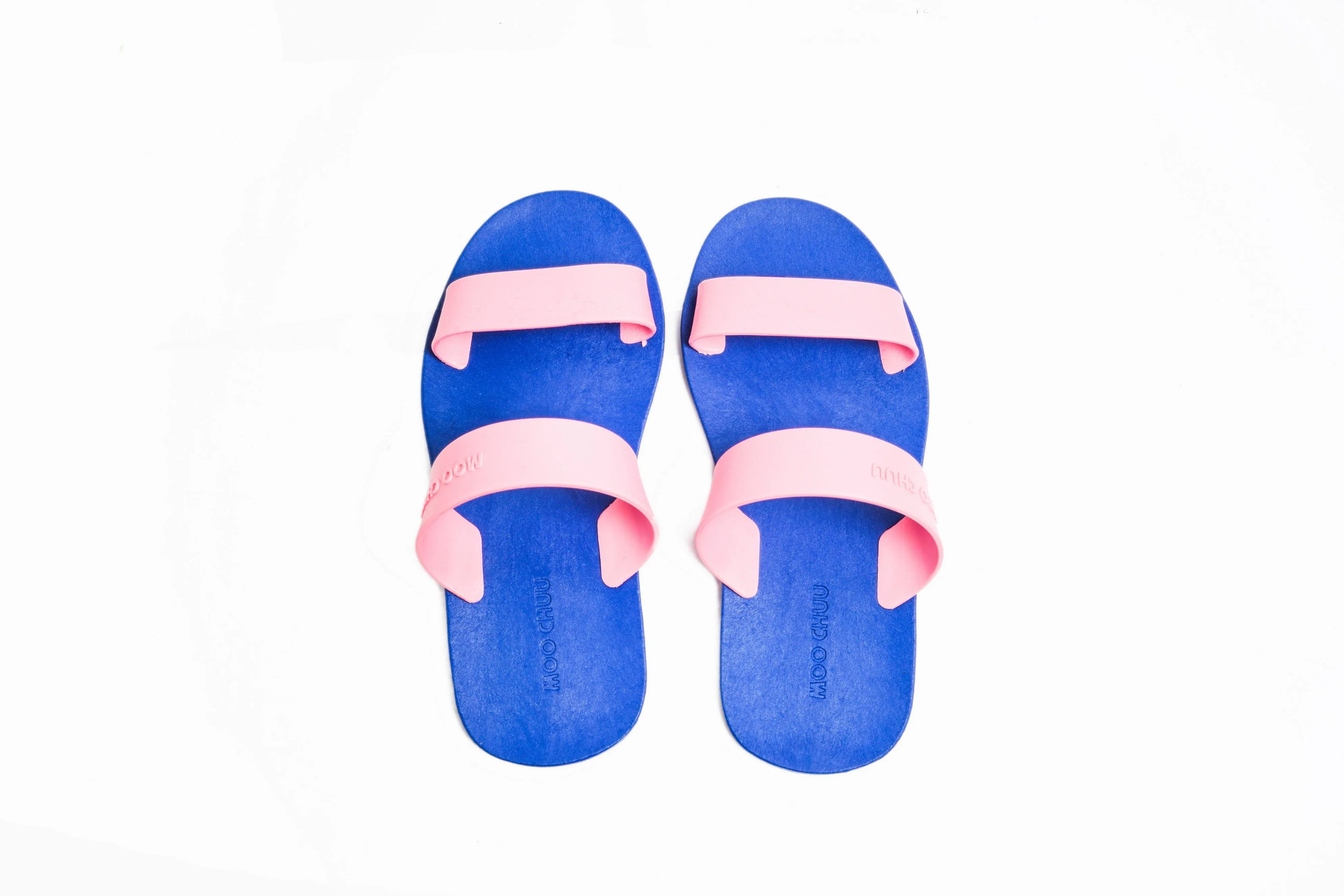Twin Blue Sole Light Pink Strap