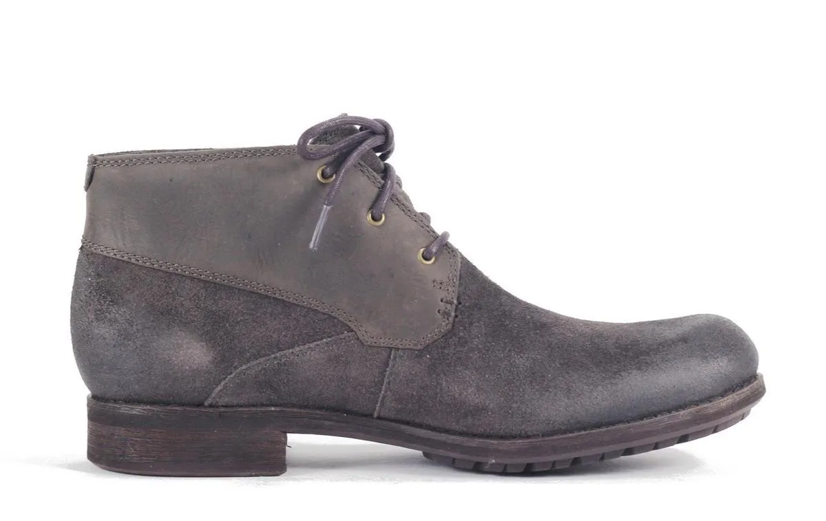 UGG Australia for Men: Worthing Brown Chukka Boot