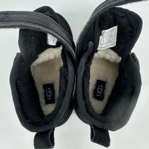 Ugg Nuemel Snapback Chukka Plush Boots Black #1130757T Toddler Boys Size 10 NWOT