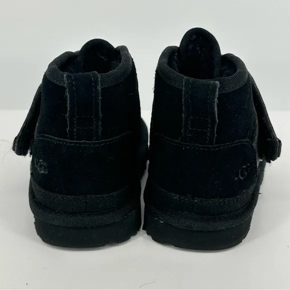 Ugg Nuemel Snapback Chukka Plush Boots Black #1130757T Toddler Boys Size 10 NWOT
