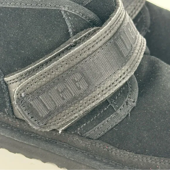 Ugg Nuemel Snapback Chukka Plush Boots Black #1130757T Toddler Boys Size 10 NWOT
