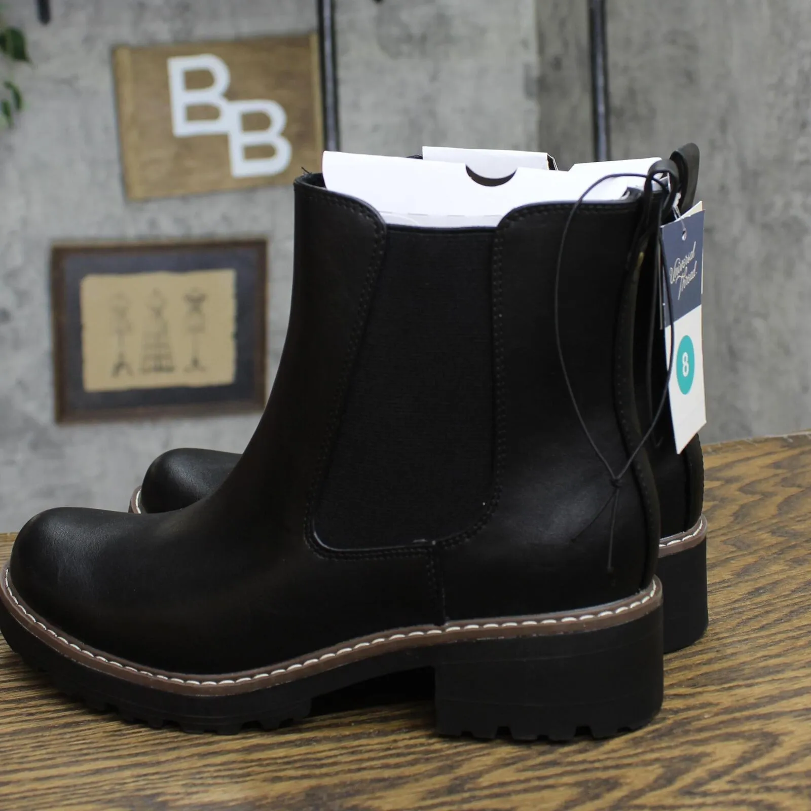 Universal Thread Womens Celina Chelsea Boots with Memory Foam Insole Black 8M