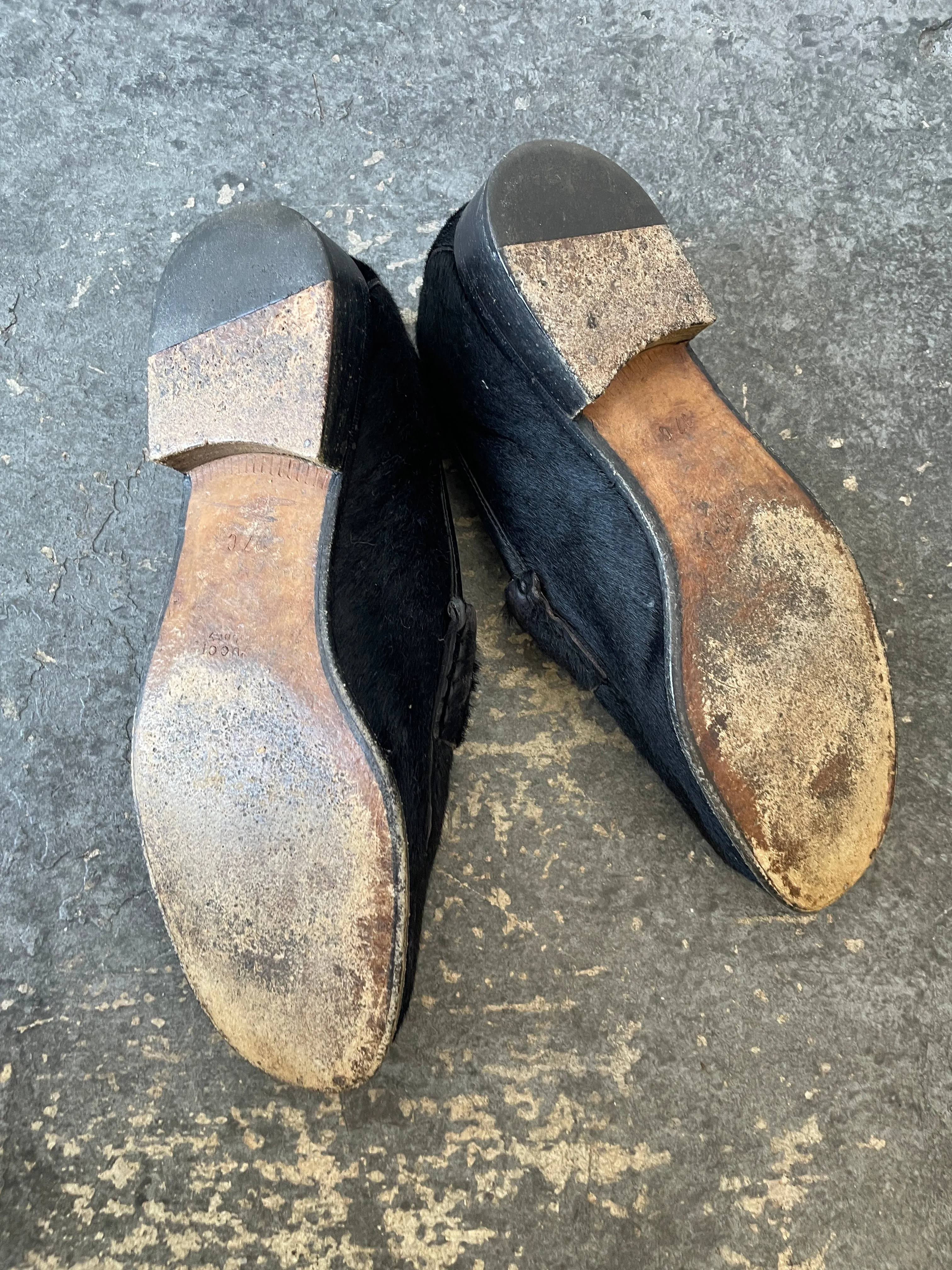Vintage Gucci Black Pony Hair Loafers