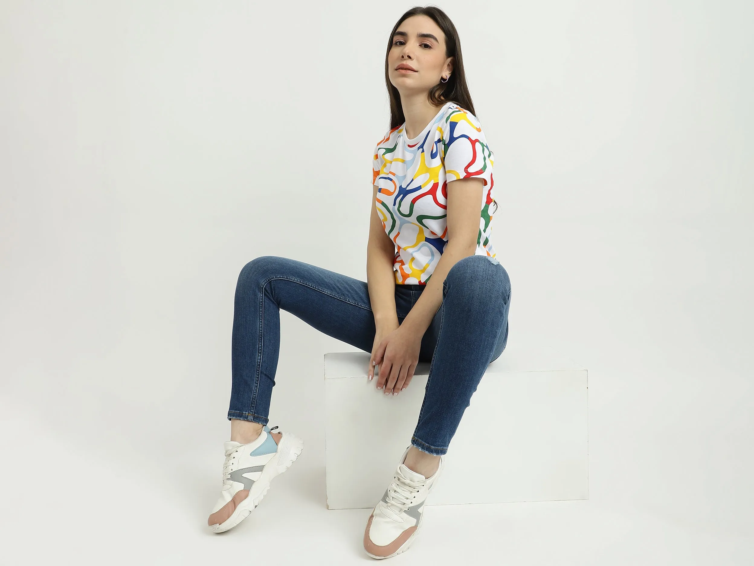 Women Solid Skinny Fit Jeans