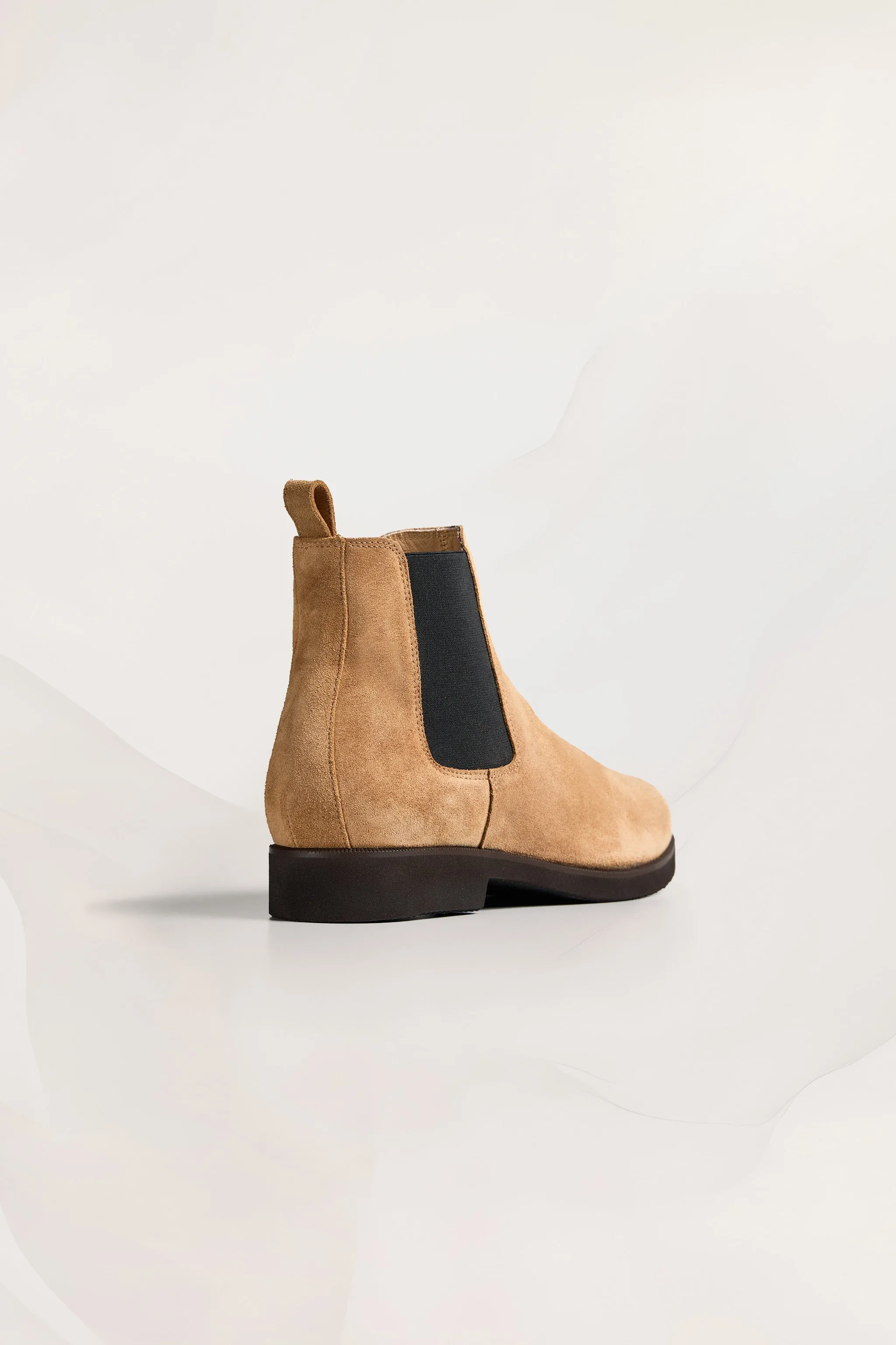 Womens Chelsea Boots in Noce Suede